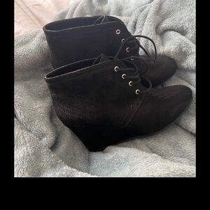 Elegant Black Women's Shoes